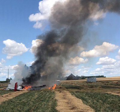 Single engine plane crash picture