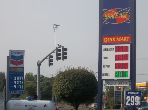 As the summer driving season comes to an end, gas prices in Salem and Oregon continue to fall. Photo: Kevin Hays Salem News Journal