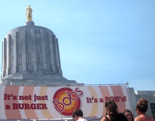 Oregon Labor and Industries Commissioner Brad Avakian announced Wednesday that Oregon’s minimum wa