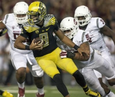 Oregon's junior Heisman Trophy candidate helped will the Ducks to victory Saturday night, keeping th