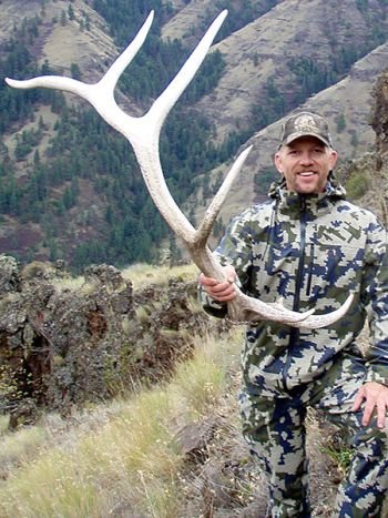 Rob Tanner, co-founder of Oregon Shed Hunters, with an elk shed.