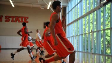 With nine players suited up, the Oregon State men’s basketball team opened the 2014-15 season with its first official practice Wednesday afternoon at the OSU Basketball Center. Photo Courtesy: OSU Athletics