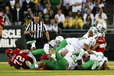 The Ducks will be tasked with trying to shut down Michigan State's physical running game. Photo Cour