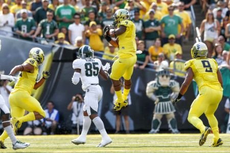 Erick Dargan recorded Oregon's first interception of the season in the first half.  Photo Courtesy: 