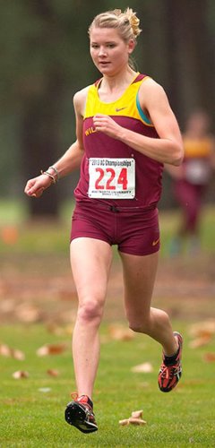 Taylor Ostrander, from Kenai, Alaska, won the women's race in 15:28.2 for the Bearcats. Photo Courte